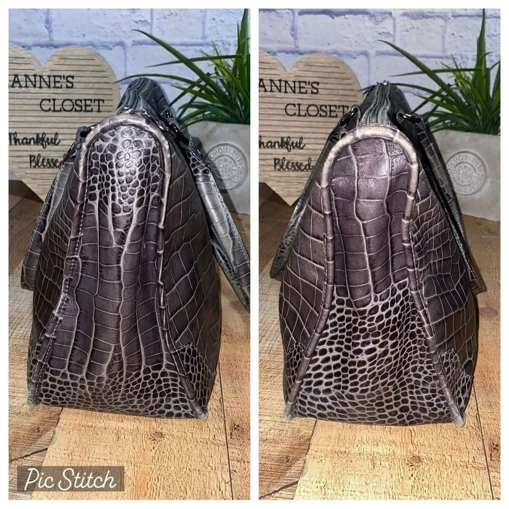 Longchamp croc embossed